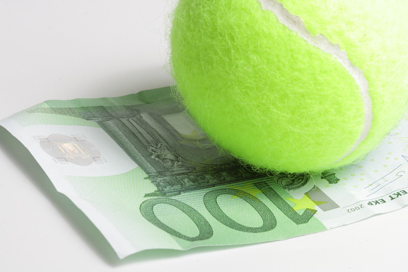 テニスとお金